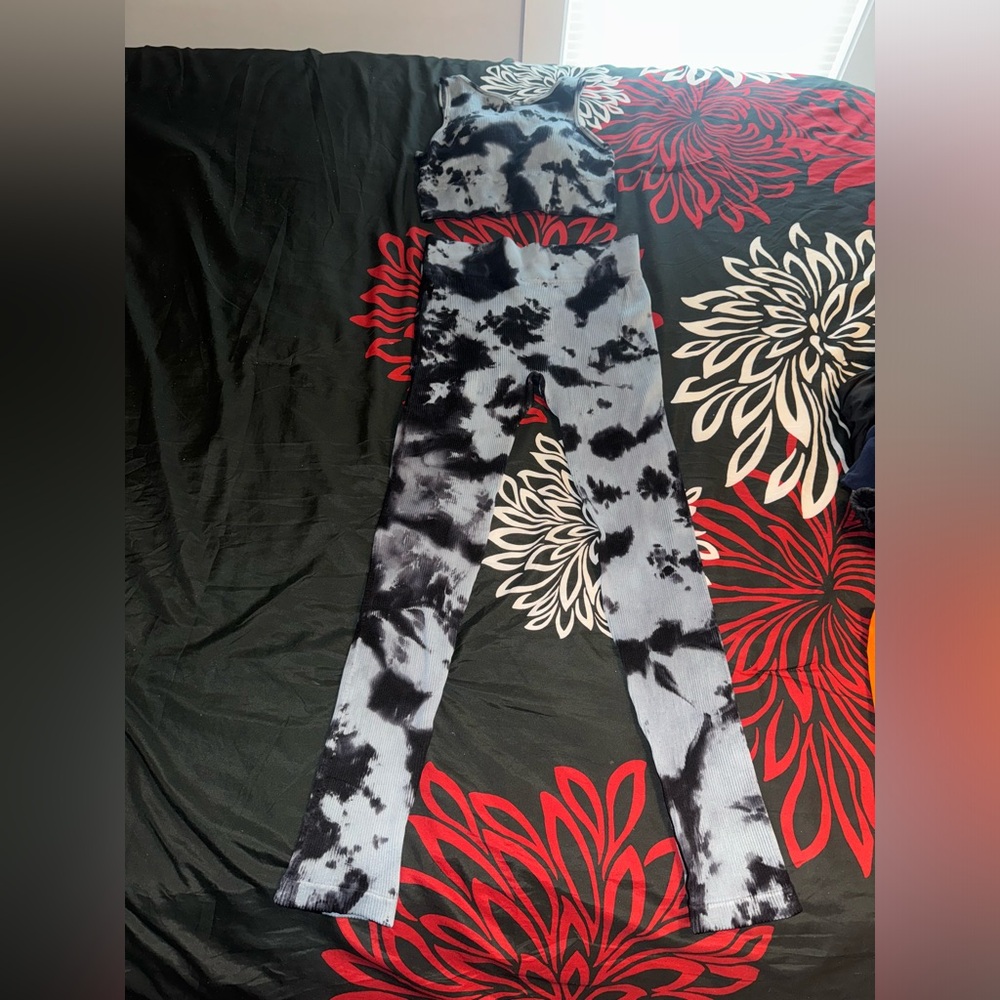 Two piece leggings
